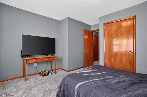 Bedroom - 3045 Spencer Cir E, Geneva, OH 44041 photo 2 of 6