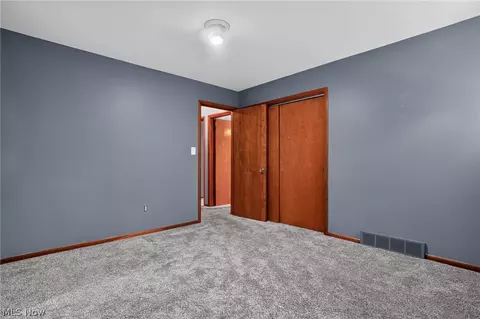 Bedroom - 3045 Spencer Cir E, Geneva, OH 44041 photo 5 of 6