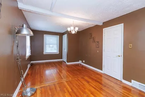 Living - 114 Sheriff St, Elyria, OH 44035 photo 5 of 6