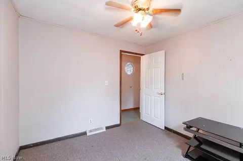 Bedroom - 114 Sheriff St, Elyria, OH 44035 photo 3 of 5