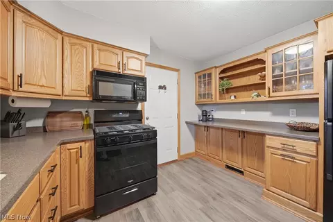 Kitchen - 8008 Garnet Ave NE, Canton, OH 44721 photo 2 of 2