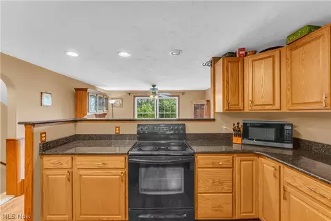 Kitchen - 4723 Everett Rd, Richfield, OH 44286 photo 4 of 4