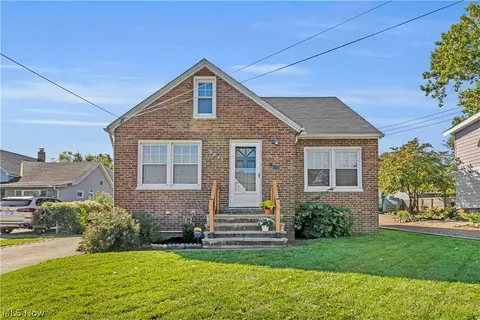3811 Theota Ave, Parma, OH 44134