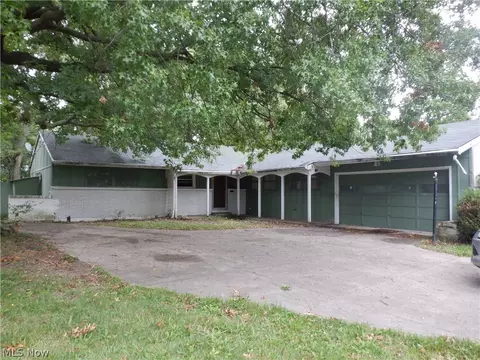 2091 Lee Blvd, East Cleveland, OH 44112