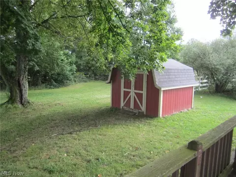 Exterior - 928 Eastern Rd, Doylestown, OH 44230 photo 6 of 7