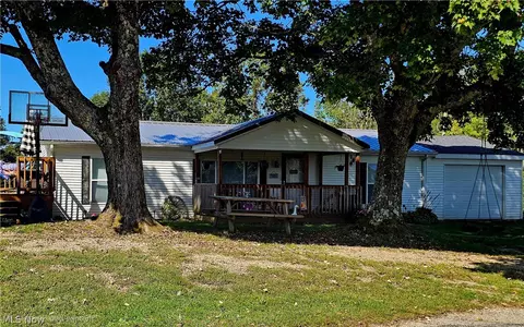 17927 Plantsville Rd, Amesville, OH 45711