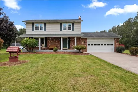 2180 Claus Rd, Vermilion, OH 44089