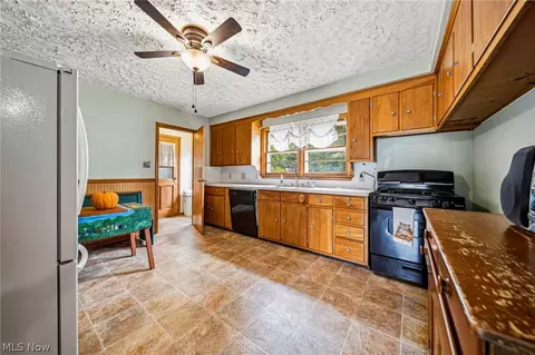 Kitchen - 1016 Treelane Dr, Ashtabula, OH 44004 photo 1 of 1