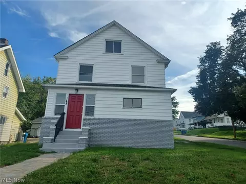 Exterior - 148 Elm St, Struthers, OH 44471 photo 2 of 3