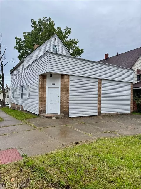 4104 Woburn Ave, Cleveland, OH 44109