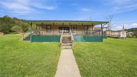 6592 Pullman Rd, Pennsboro, WV 26415