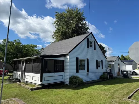 943 Ardoye Dr, Painesville, OH 44077