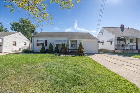 6117 Ira Ave, Brooklyn, OH 44144