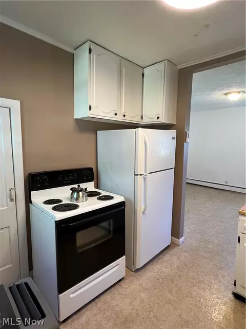 Kitchen - 56 E Ashtabula St, Jefferson, OH 44047 photo 4 of 6