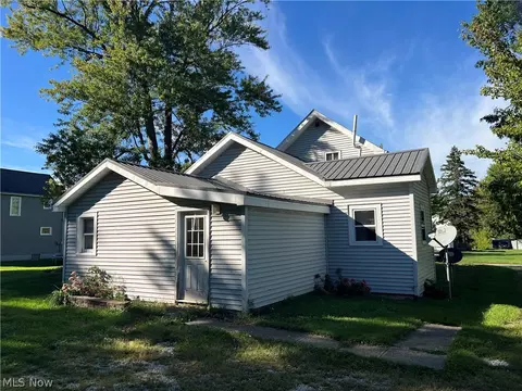 Exterior - 56 E Ashtabula St, Jefferson, OH 44047 photo 2 of 3