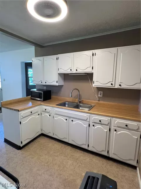 Kitchen - 56 E Ashtabula St, Jefferson, OH 44047 photo 1 of 6