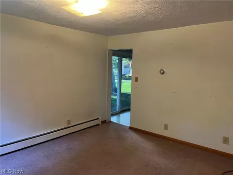 Living - 56 E Ashtabula St, Jefferson, OH 44047 photo 1 of 3