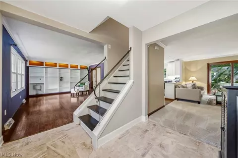 Entry Way - 5977 Silver Ct, Mentor, OH 44060 photo 2 of 2