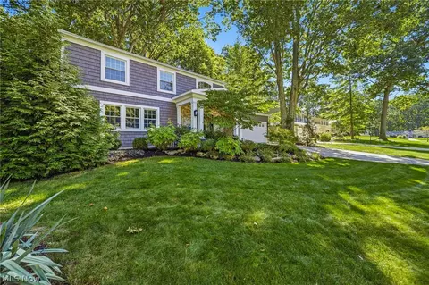 Exterior - 5977 Silver Ct, Mentor, OH 44060 photo 5 of 12
