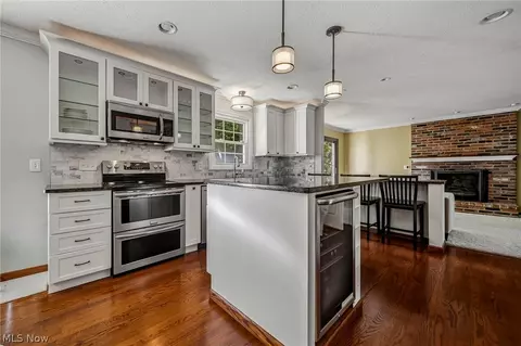 Kitchen - 5977 Silver Ct, Mentor, OH 44060 photo 1 of 3