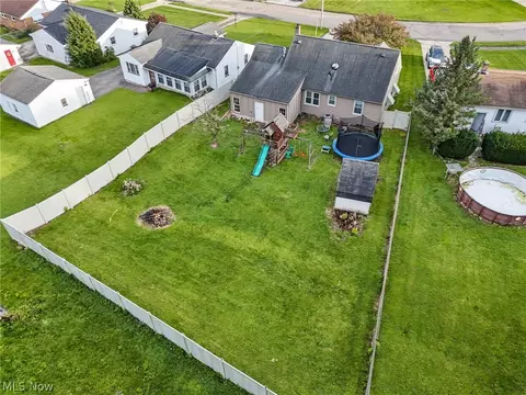 View/Area - 553 Judith Ln, Struthers, OH 44471 photo 5 of 5