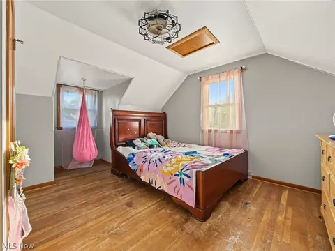 Bedroom - 553 Judith Ln, Struthers, OH 44471 photo 3 of 3