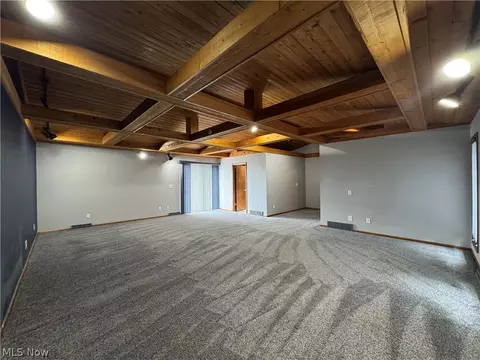 Living - 52250 Sidon Rd, Dillonvale, OH 43917 photo 7 of 10