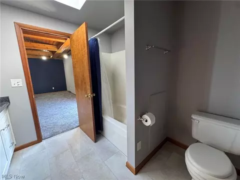 Bath - 52250 Sidon Rd, Dillonvale, OH 43917 photo 3 of 4