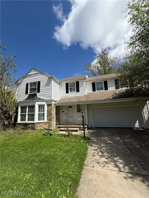 2087 Temblethurst Rd, South Euclid, OH 44121