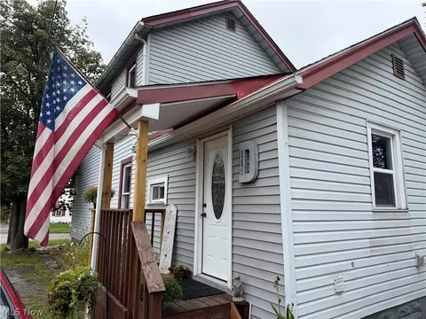 115 S Market St, Girard, OH 44420