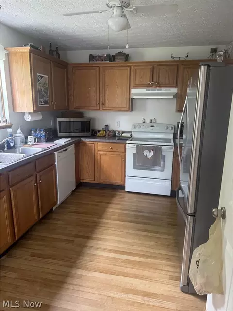 Kitchen - 3978 Marsh Creek Ln, Rootstown, OH 44272 photo 1 of 1