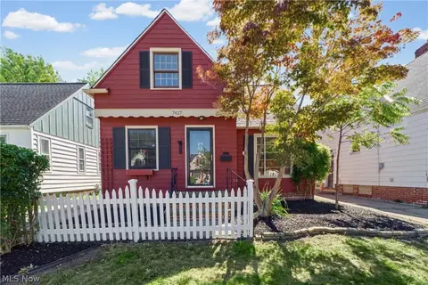 7427 Woodhaven Ave, Brooklyn, OH 44144