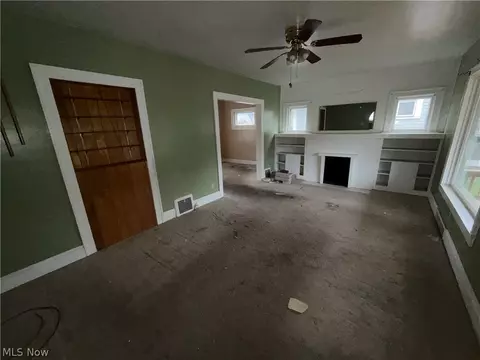 Living - 2406 Nicholas Pl NW, Canton, OH 44708 photo 5 of 5