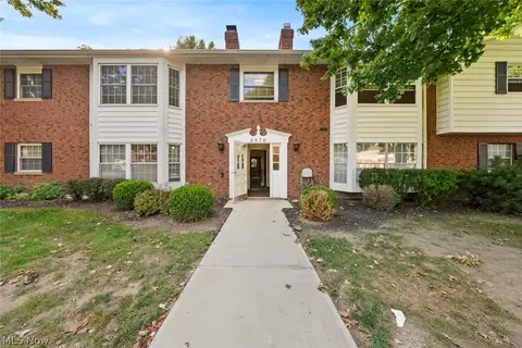 2876 Pease Dr #206B, Rocky River, OH 44116
