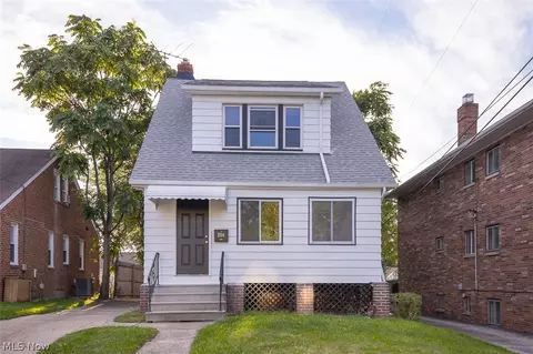 3704 W 140th St, Cleveland, OH 44111