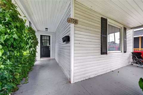 Exterior - 1708 W 6th St, Ashtabula, OH 44004 photo 1 of 5