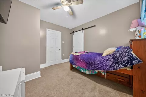 Bedroom - 1708 W 6th St, Ashtabula, OH 44004 photo 7 of 9