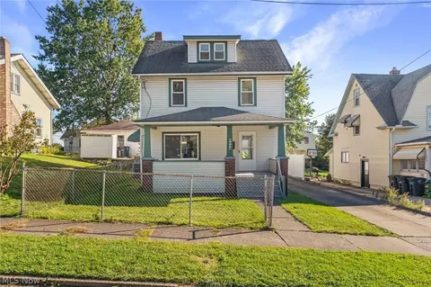2644 Terrace Ave, Akron, OH 44312