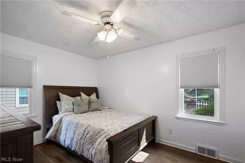 Bedroom - 7363 Westview Dr, Boardman, OH 44512 photo 2 of 5