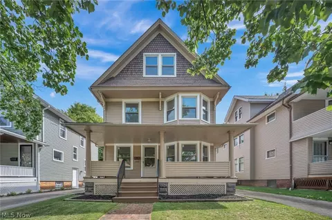 1515 Orchard Grove Ave, Lakewood, OH 44107
