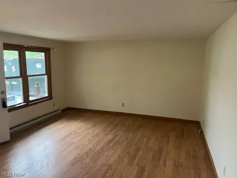 Living - 13540 Nancy St, Paulding, OH 45879 photo 1 of 2