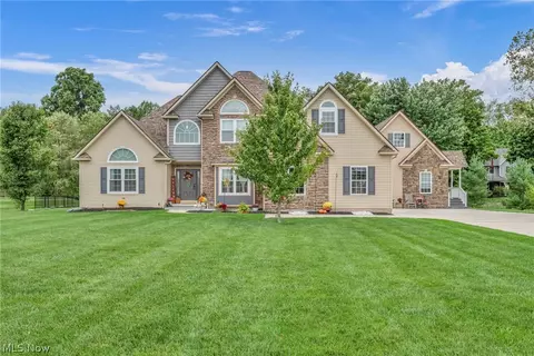 17400 Creekside St, Lagrange, OH 44050
