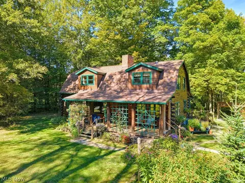 16210 Snow Rd, Burton, OH 44021