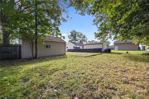 Exterior - 294 Longford Ave, Elyria, OH 44035 photo 2 of 4