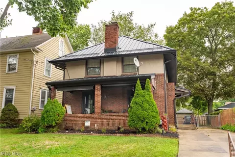 1912 Kirk Ct NW, Canton, OH 44709