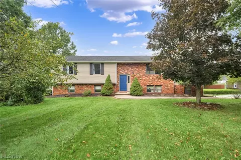2190 Waterbury Dr, Uniontown, OH 44685