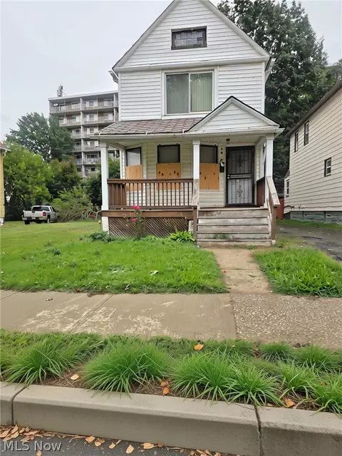 1679 Lockwood Ave, East Cleveland, OH 44112