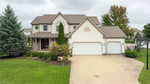 411 Hillbrook Dr, Cuyahoga Falls, OH 44223