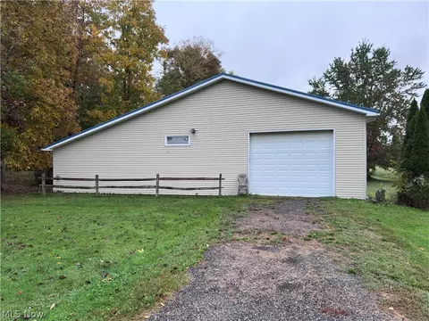 7193 Woodard Rd, Andover, OH 44003