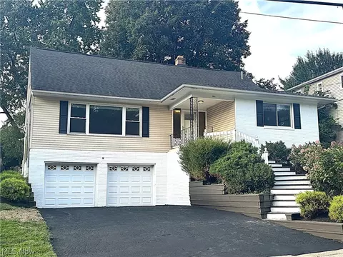 1598 Kingsley Ave, Akron, OH 44313